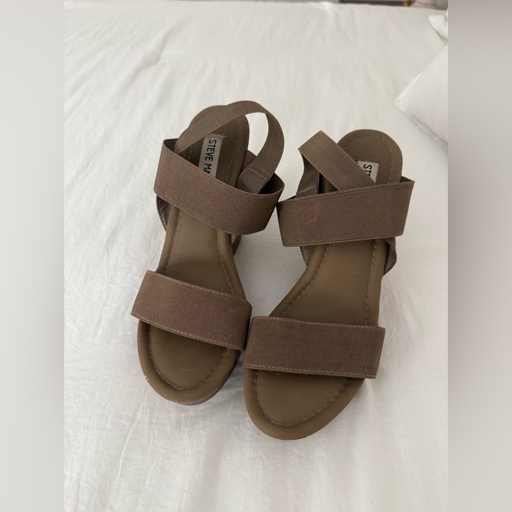 Steve Madden Olive Green and Brown Wedges